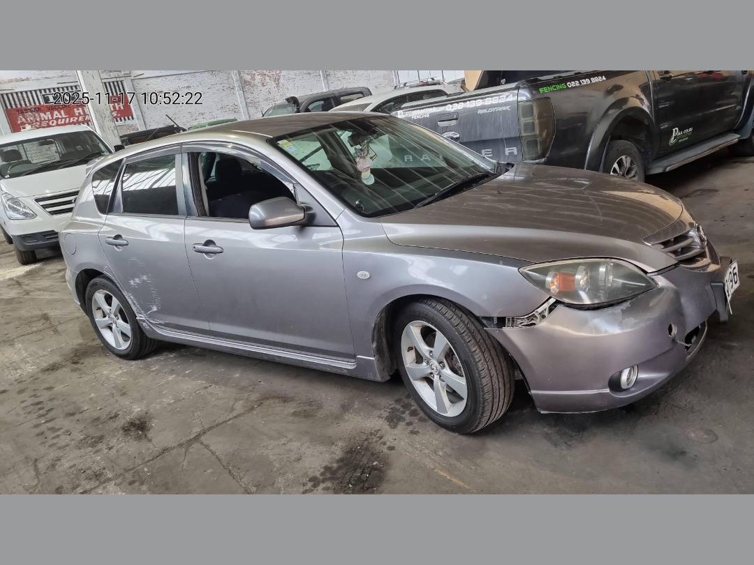 Photo '4' of Mazda Axela Photo '4' of Mazda Axela