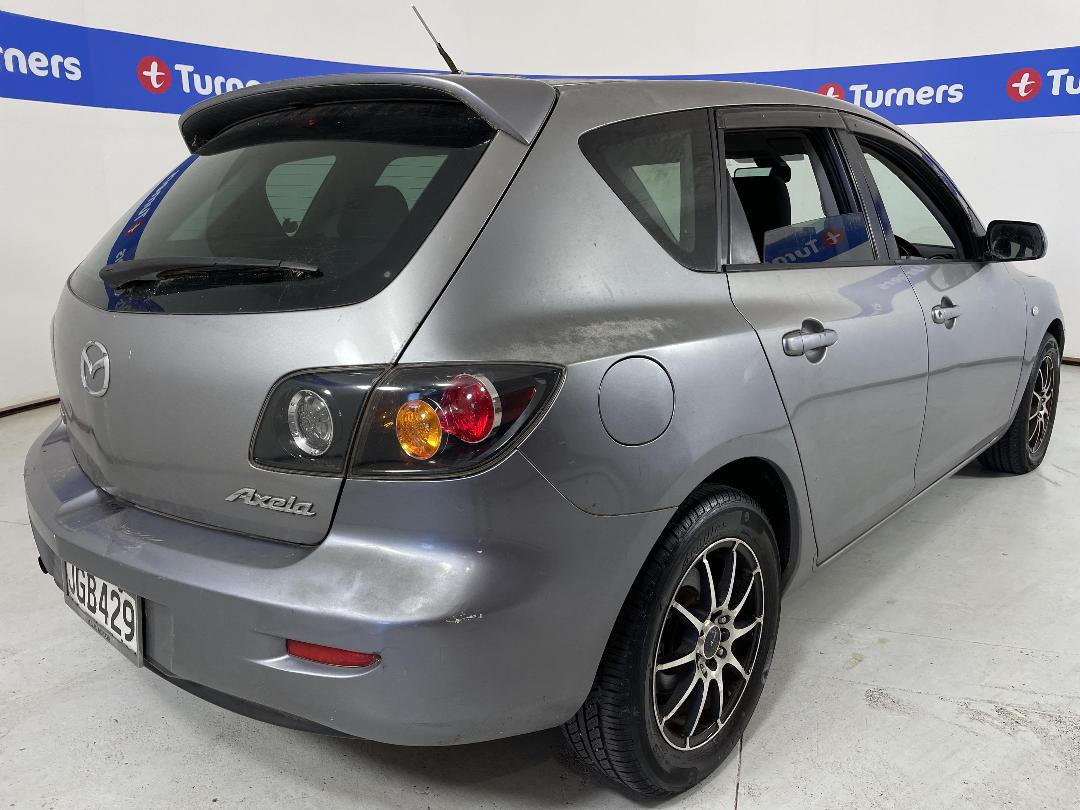 Photo '7' of Mazda Axela