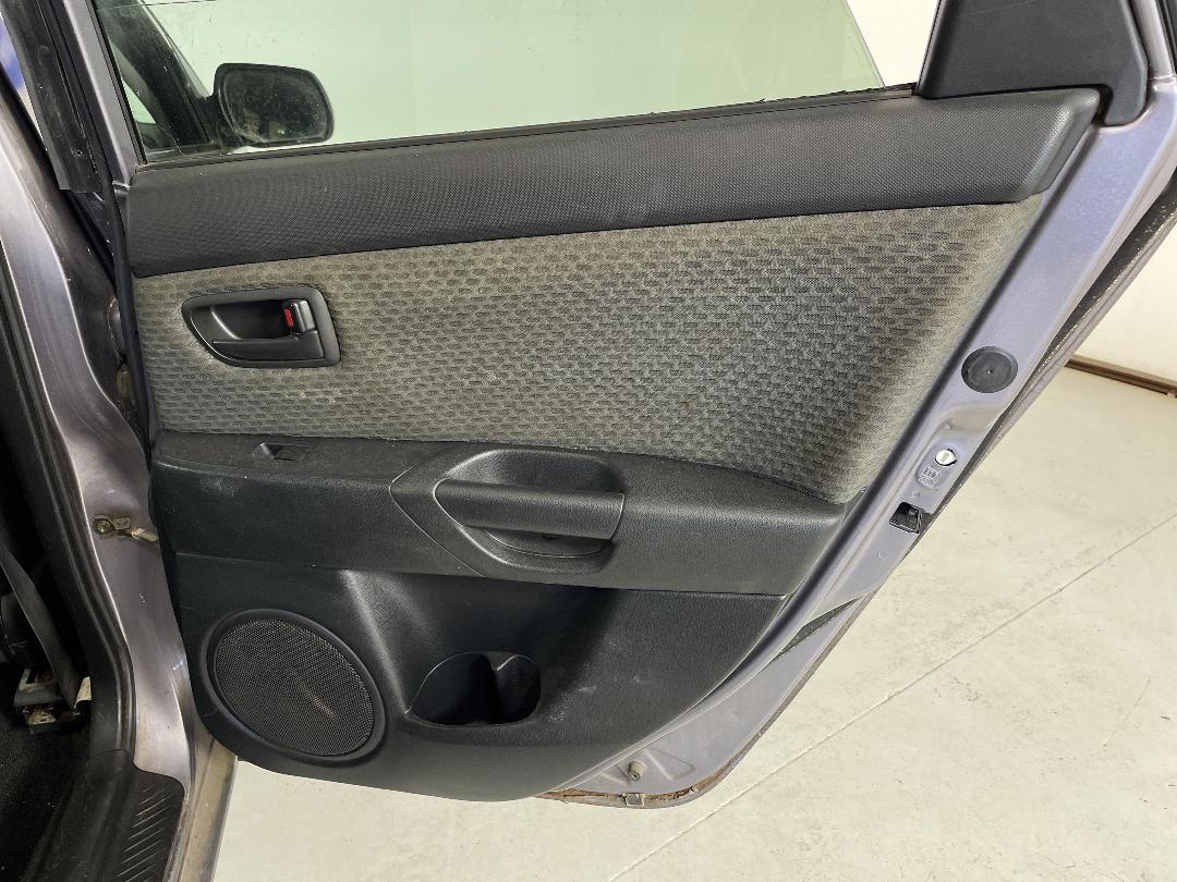 Photo '19' of Mazda Axela