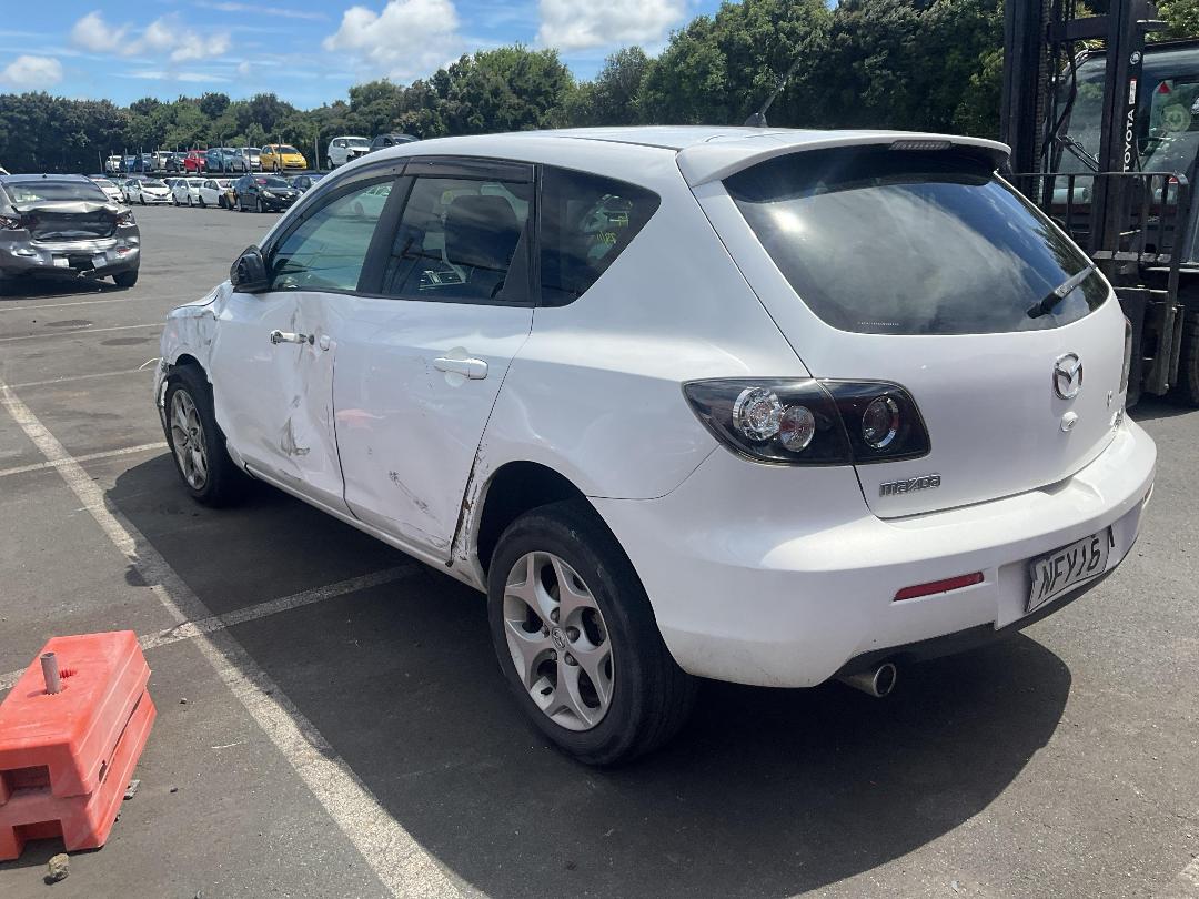 Photo '3' of Mazda Axela Photo '3' of Mazda Axela