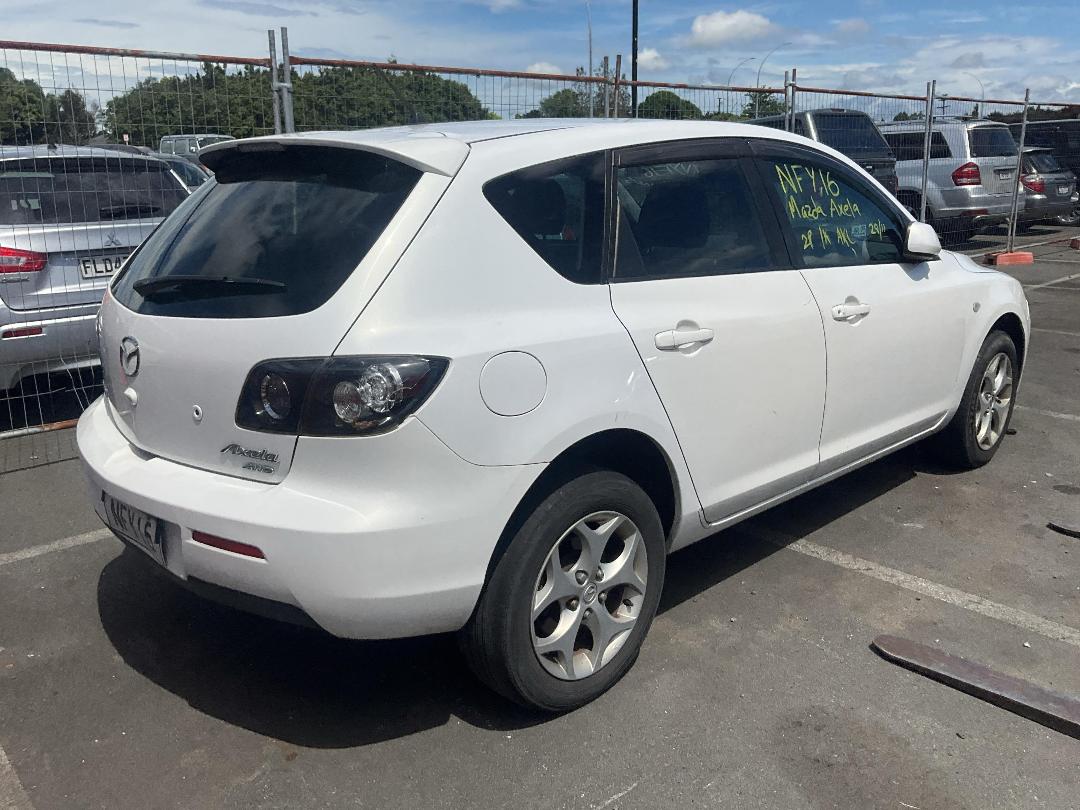 Photo '2' of Mazda Axela Photo '2' of Mazda Axela