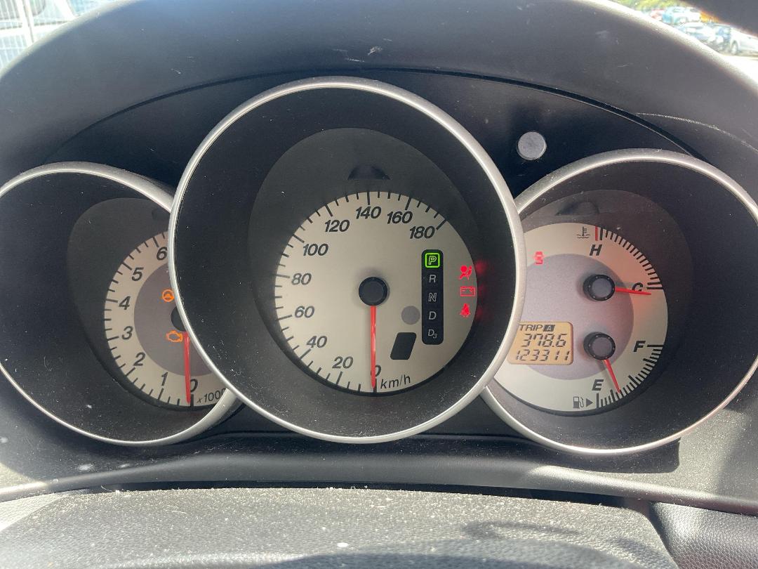 Photo '11' of Mazda Axela Photo '11' of Mazda Axela