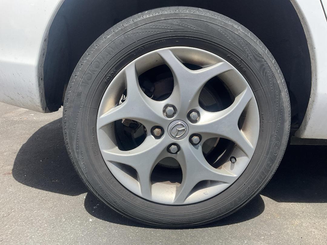 Photo '17' of Mazda Axela Photo '17' of Mazda Axela