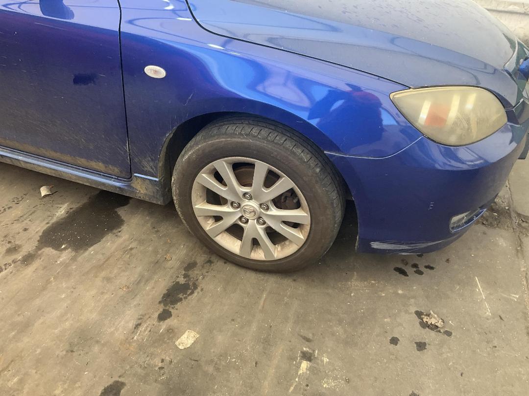 Photo '2' of Mazda Axela Photo '2' of Mazda Axela