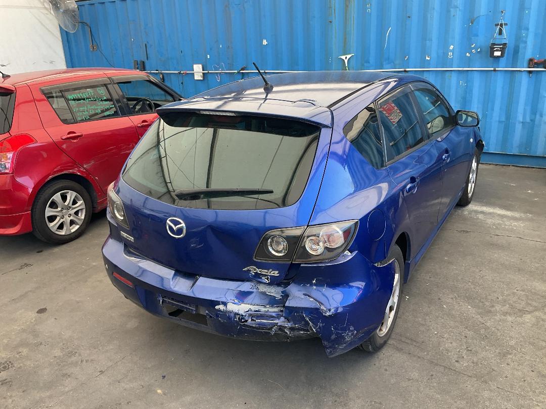 Photo '14' of Mazda Axela Photo '14' of Mazda Axela