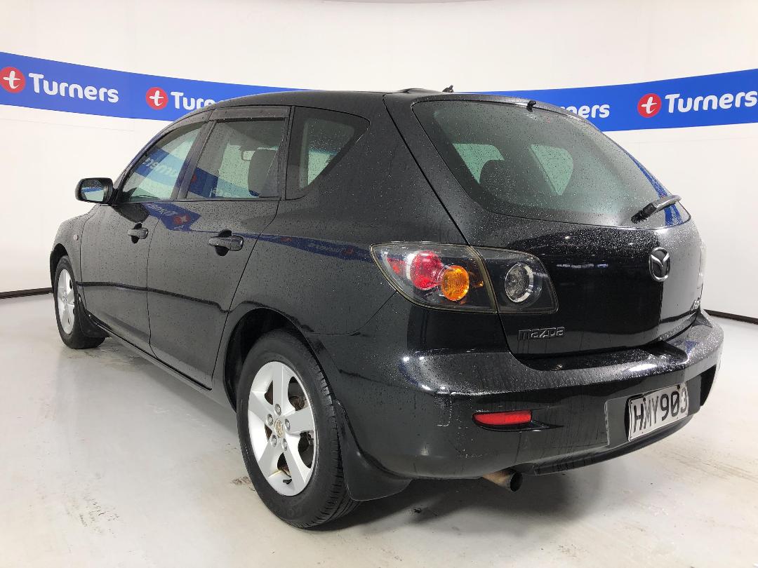 Photo '5' of Mazda Axela