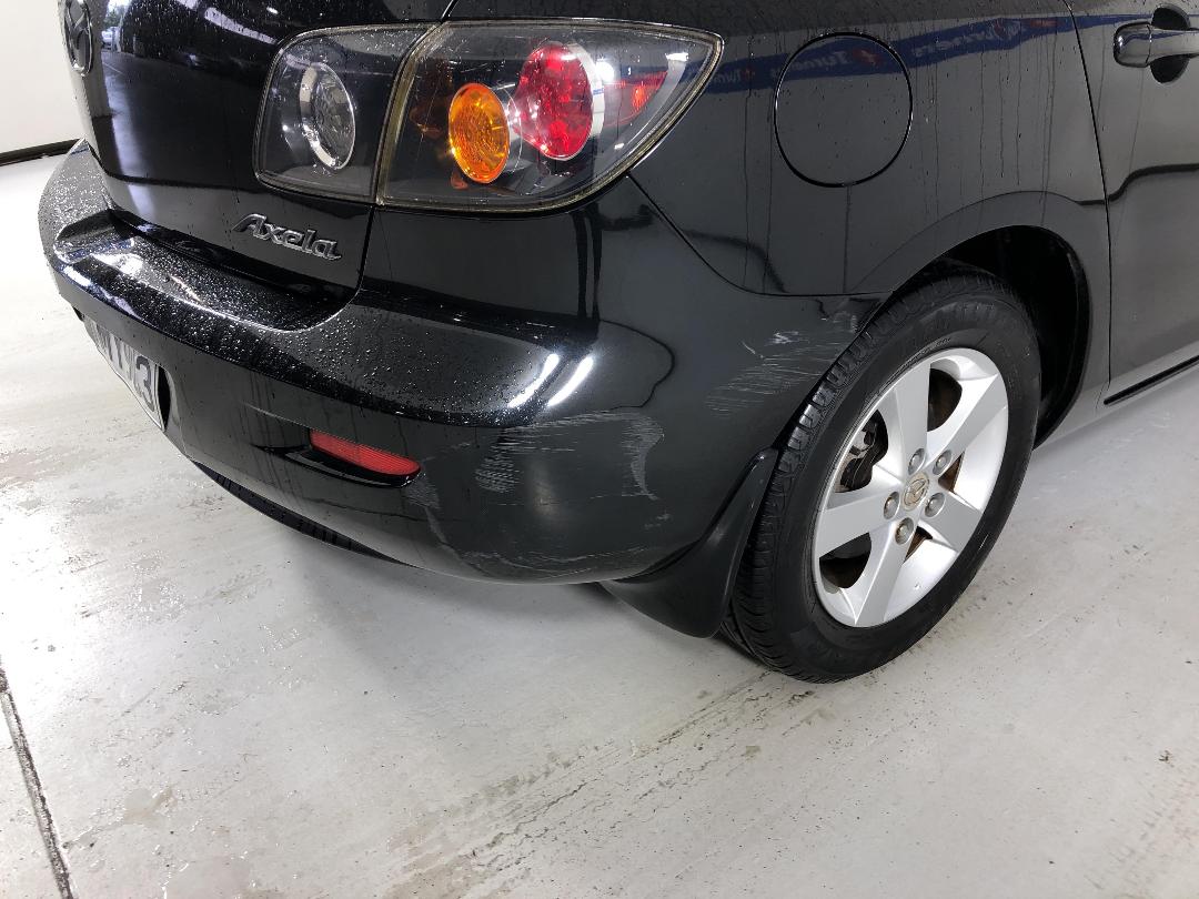 Photo '27' of Mazda Axela