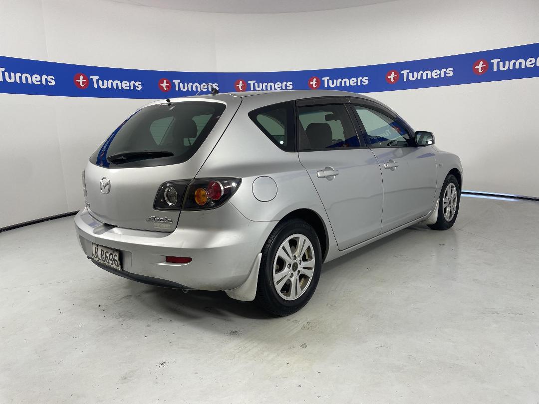 Photo '7' of Mazda Axela