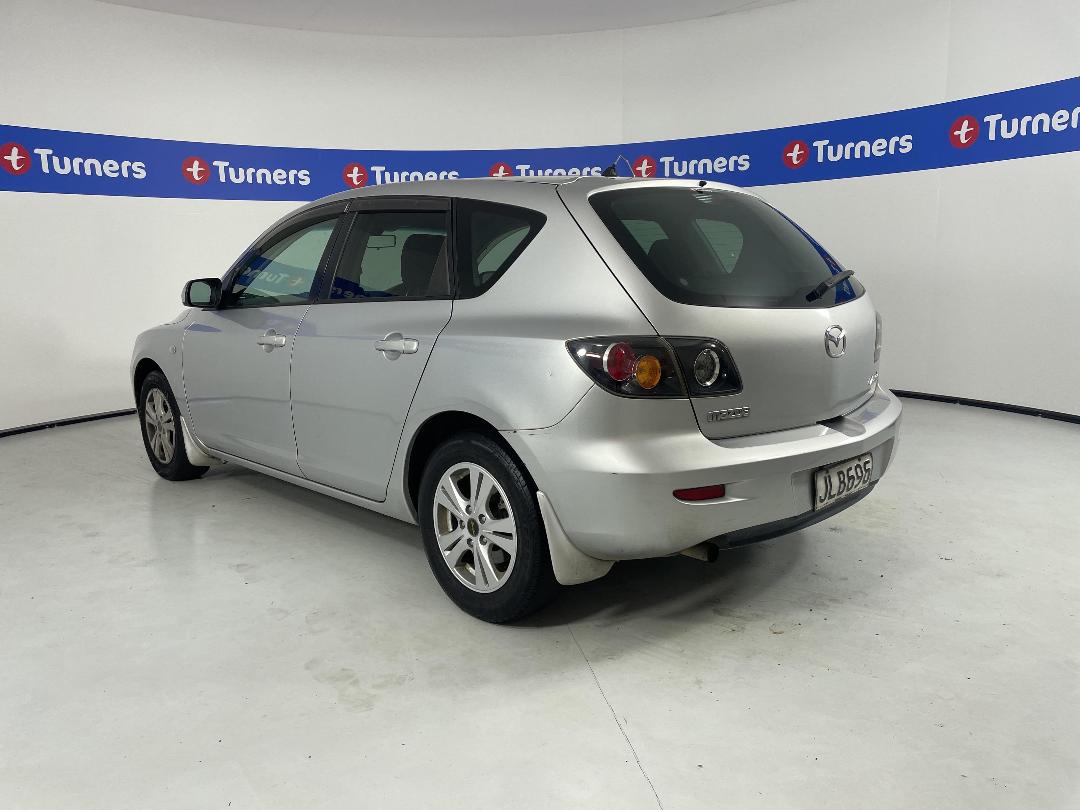 Photo '5' of Mazda Axela