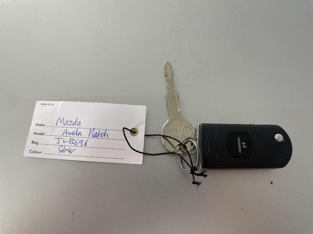 Photo '22' of Mazda Axela