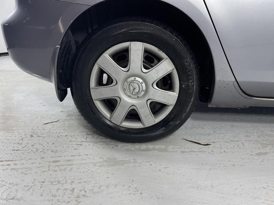 Photo '10' of Mazda Axela Photo '10' of Mazda Axela