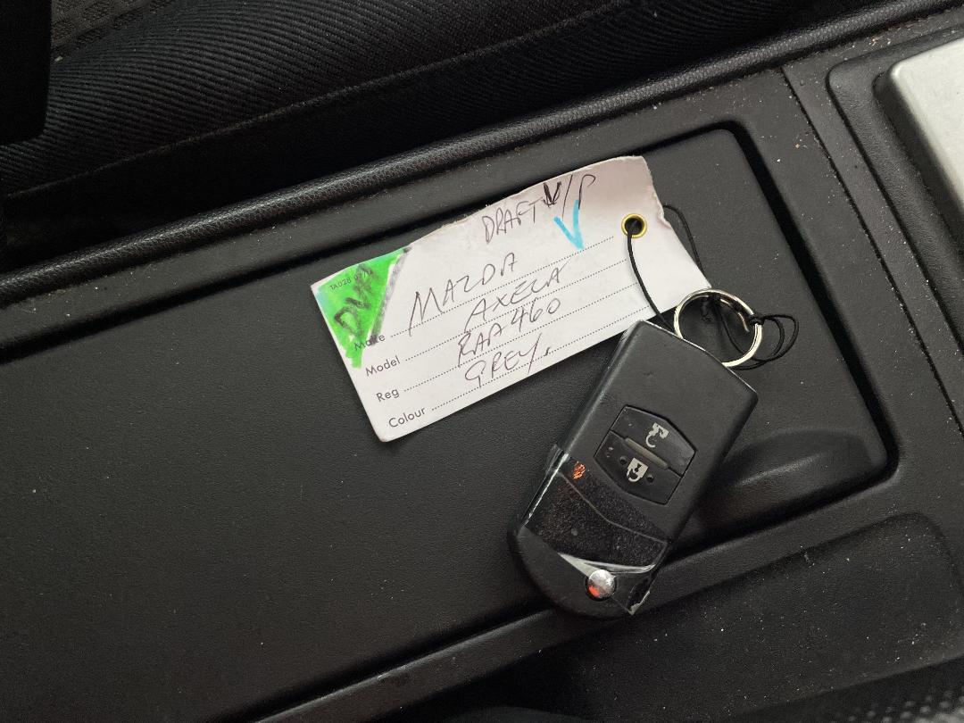 Photo '20' of Mazda Axela Photo '20' of Mazda Axela