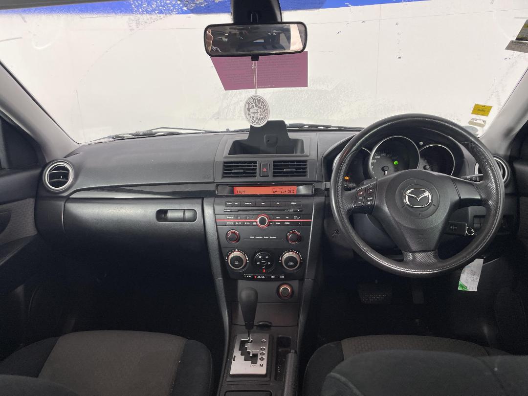 Photo '15' of Mazda Axela Photo '15' of Mazda Axela