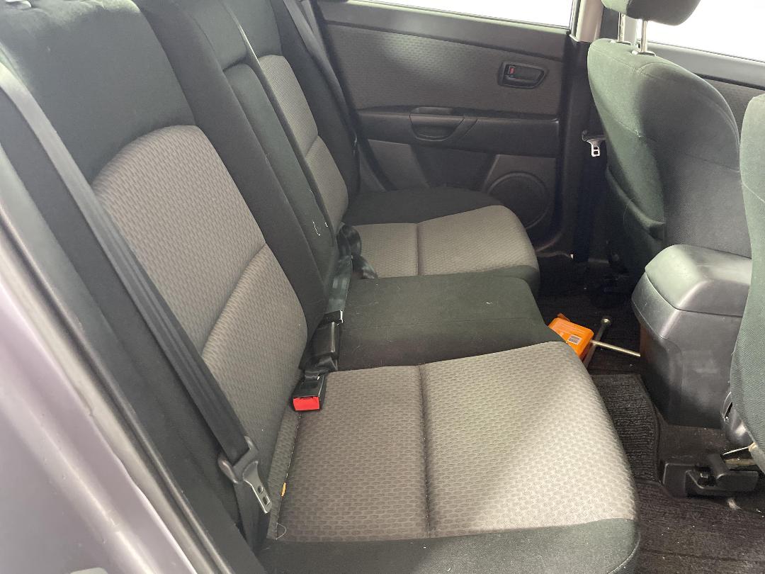 Photo '18' of Mazda Axela Photo '18' of Mazda Axela