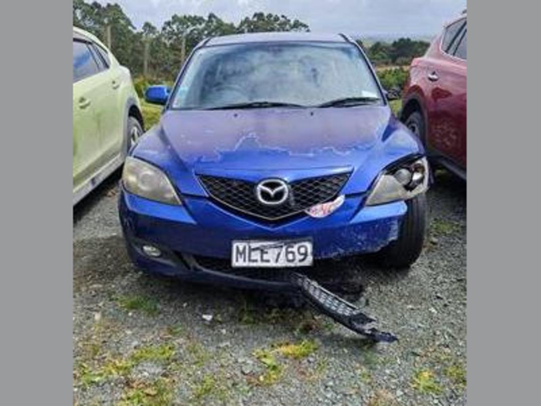 Photo '4' of Mazda Axela