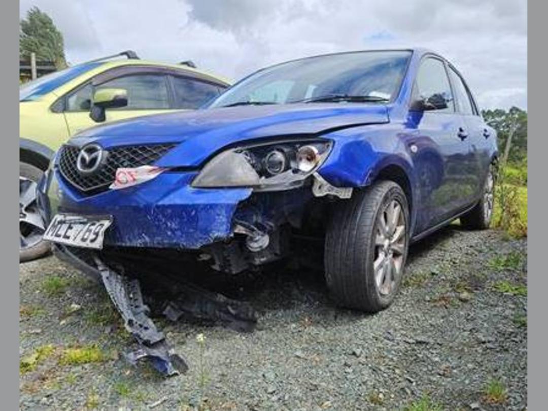 Photo '2' of Mazda Axela