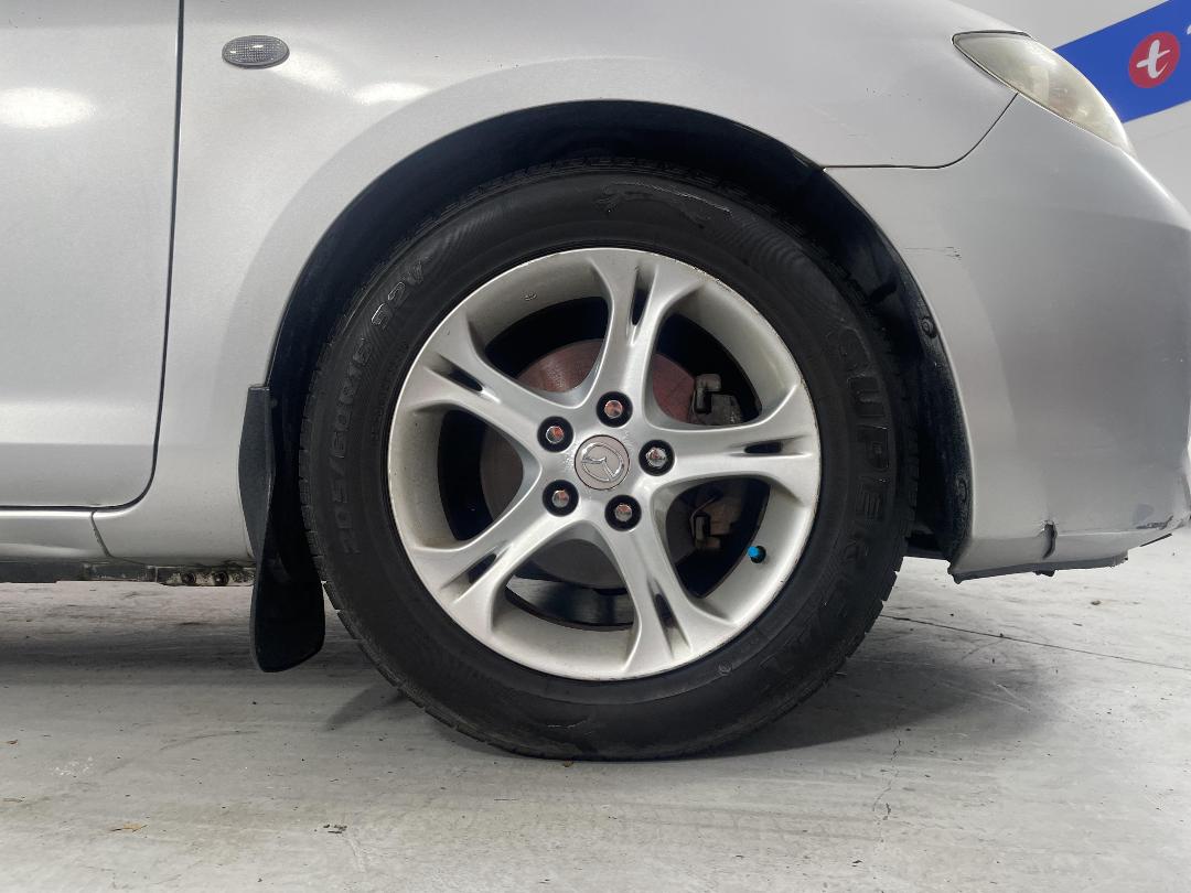 Photo '9' of Mazda Axela