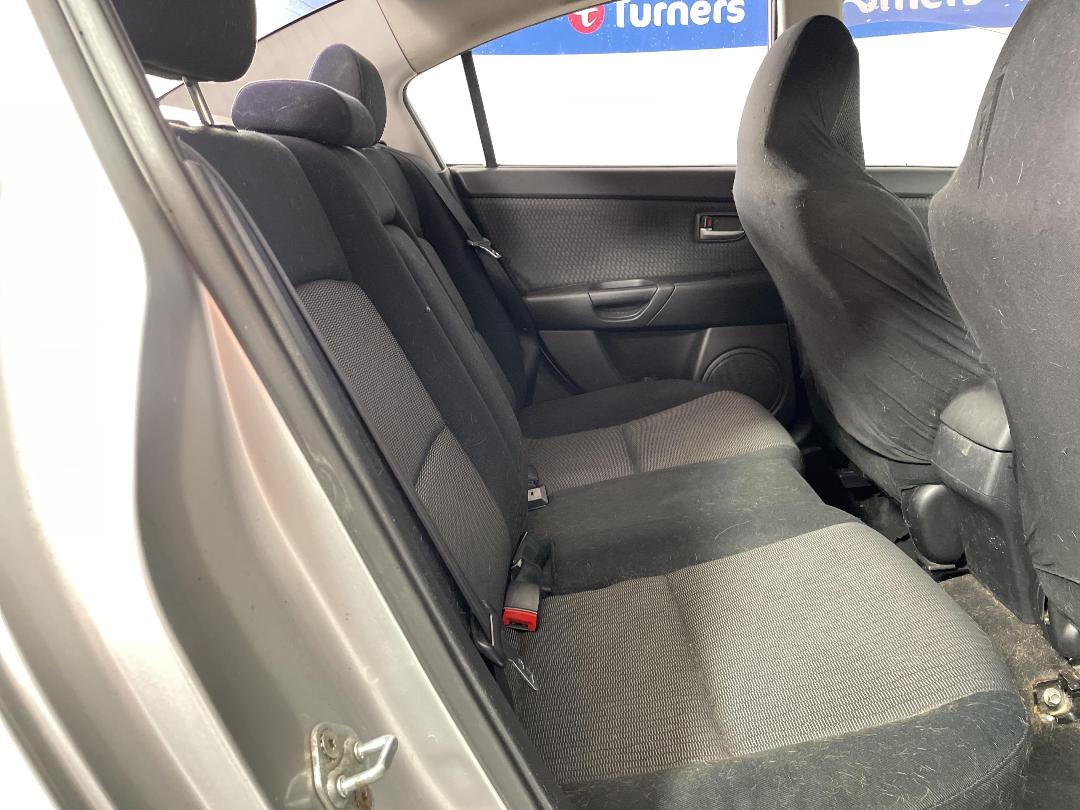 Photo '20' of Mazda Axela