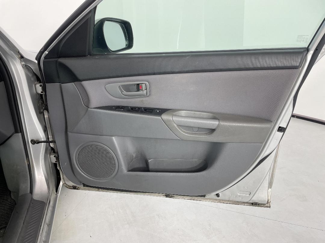 Photo '15' of Mazda Axela