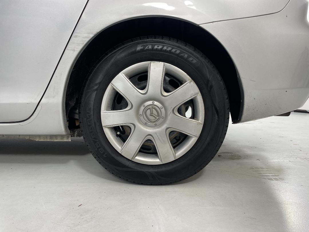 Photo '11' of Mazda Axela