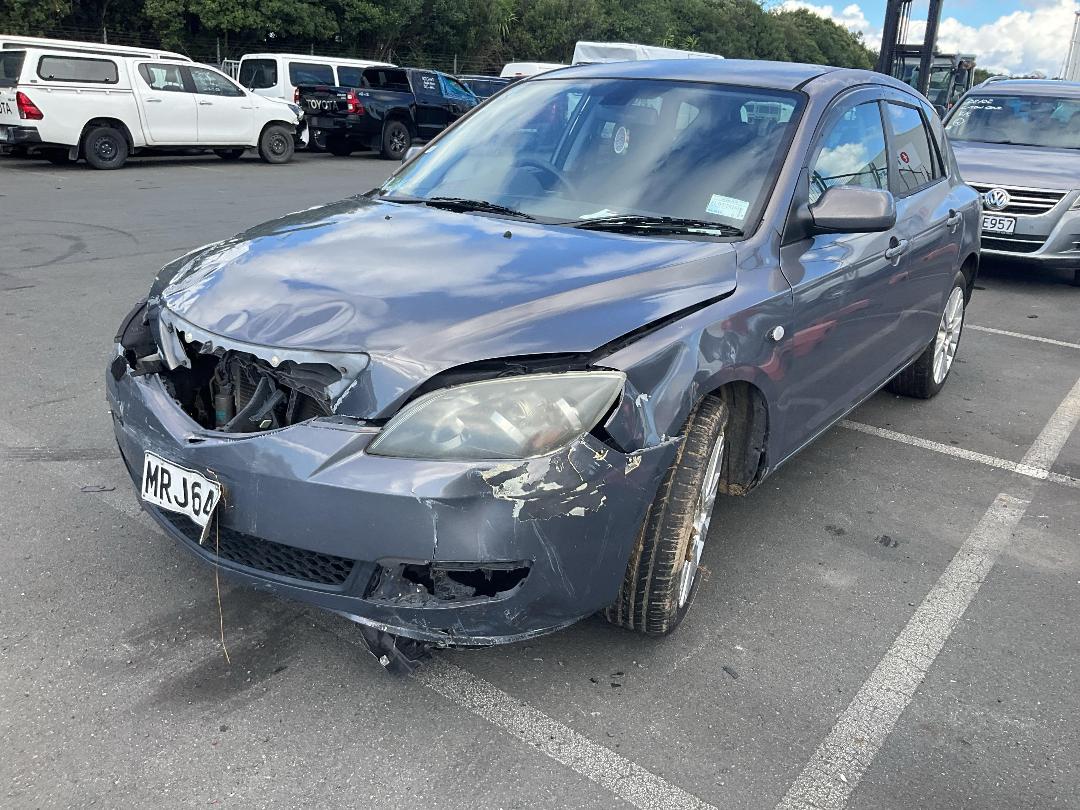 Photo '2' of Mazda Axela Photo '2' of Mazda Axela