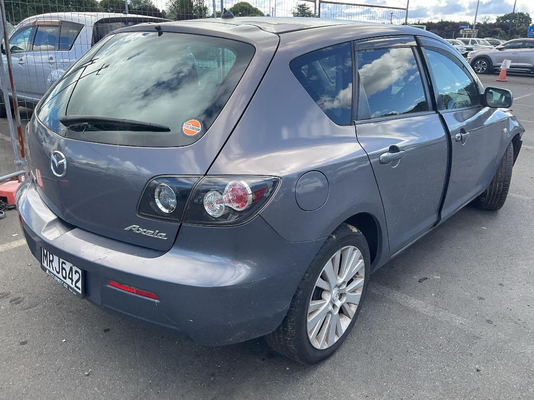 Photo '4' of Mazda Axela Photo '4' of Mazda Axela