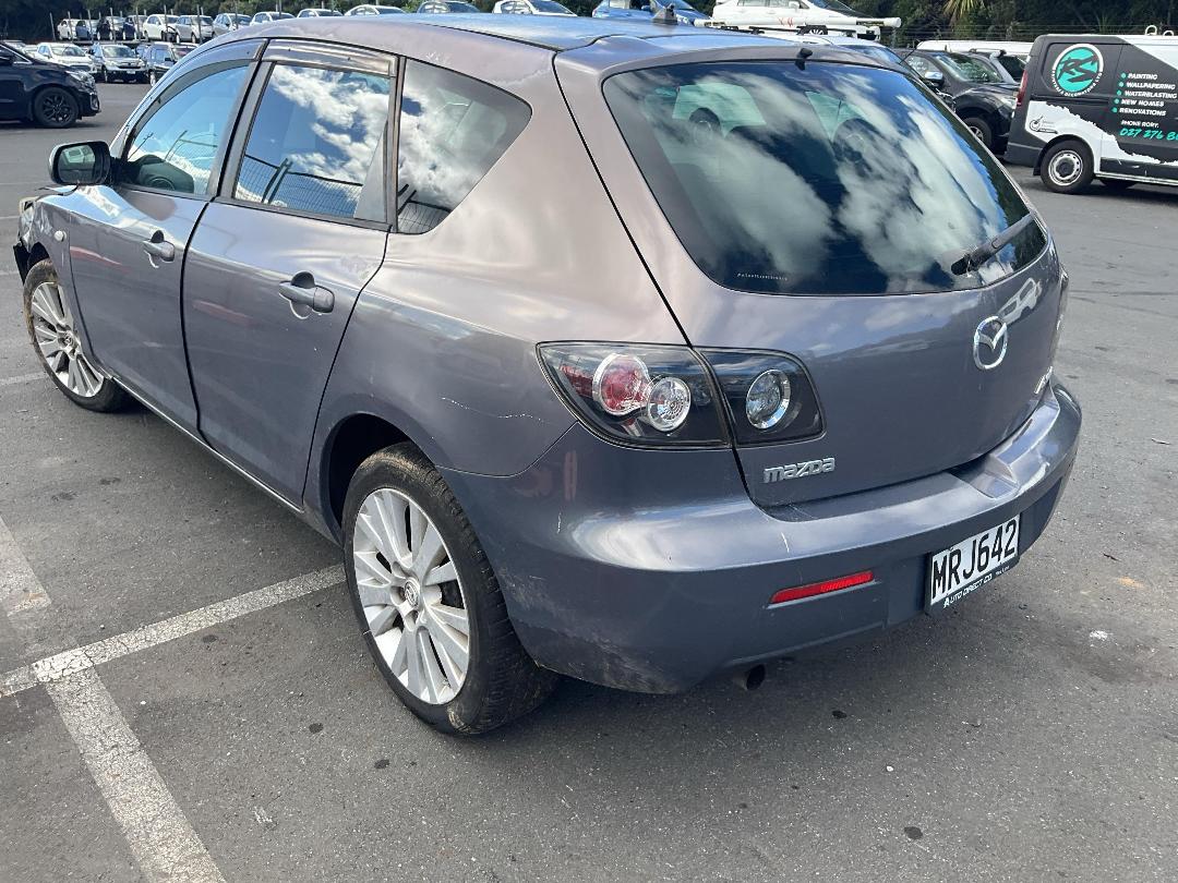 Photo '3' of Mazda Axela Photo '3' of Mazda Axela