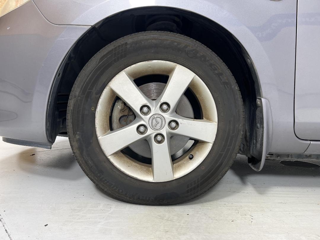 Photo '10' of Mazda Axela