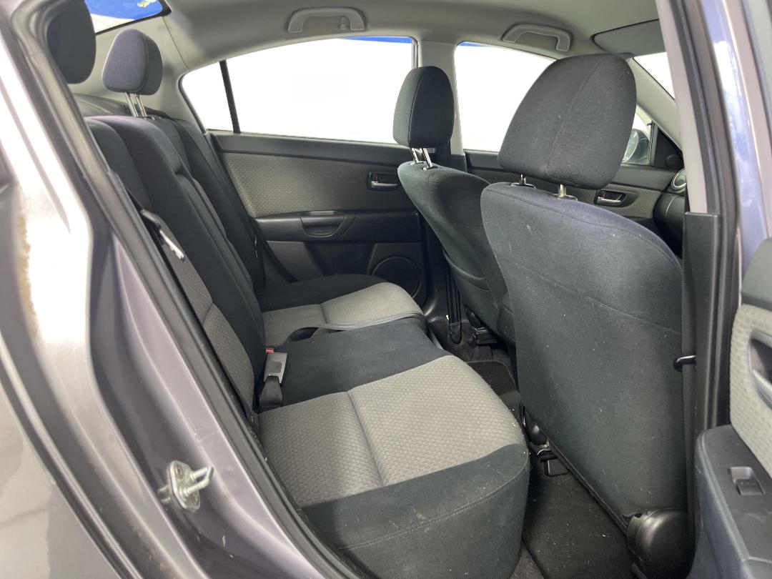 Photo '19' of Mazda Axela