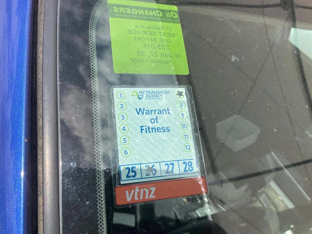 Photo '12' of Mazda Axela