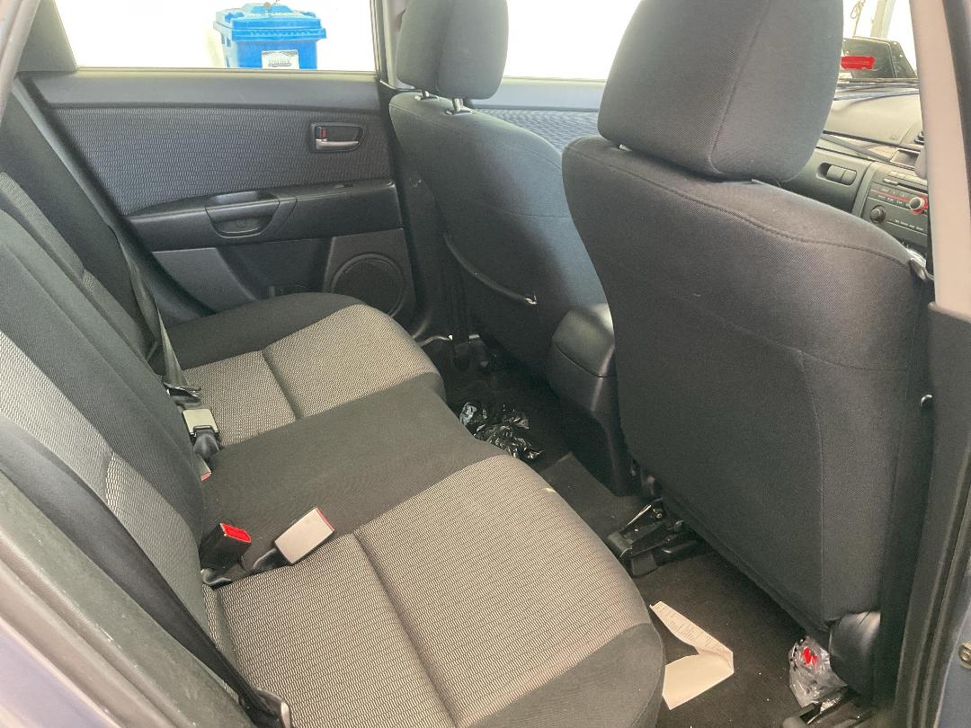 Photo '6' of Mazda Axela