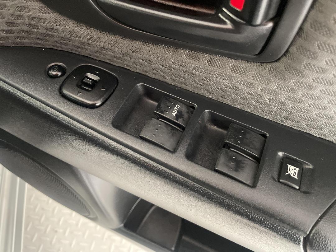 Photo '24' of Mazda Axela Photo '24' of Mazda Axela