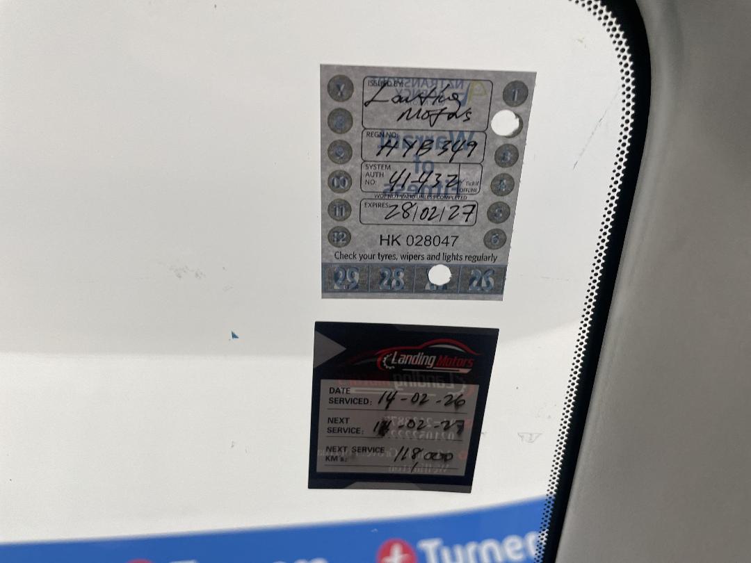 Photo '33' of Mazda Axela Photo '33' of Mazda Axela