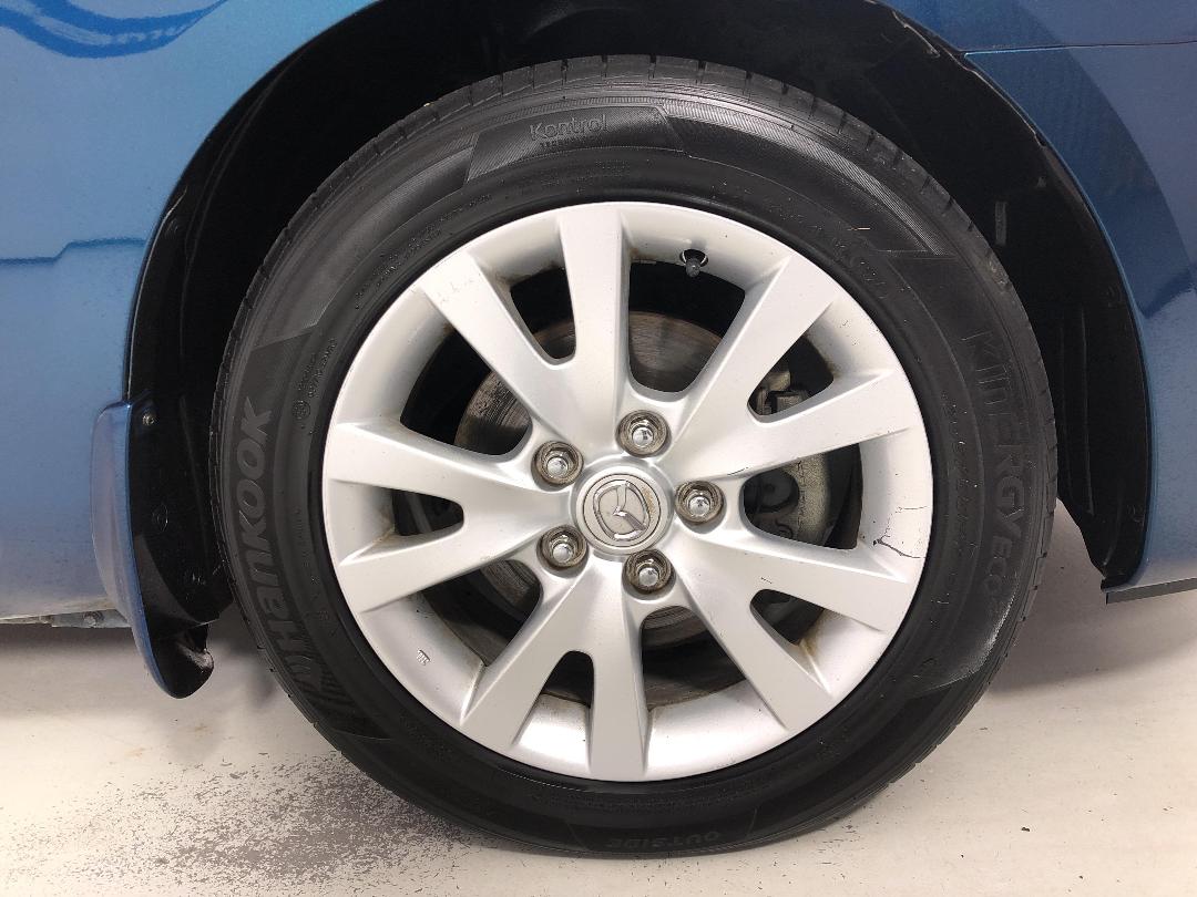 Photo '9' of Mazda Axela Photo '9' of Mazda Axela