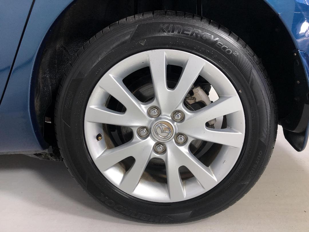 Photo '11' of Mazda Axela Photo '11' of Mazda Axela