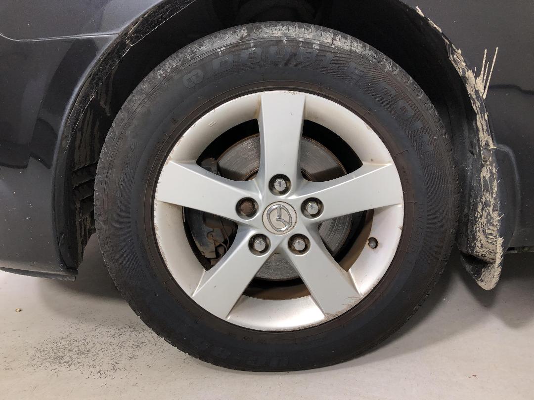 Photo '5' of Mazda Axela