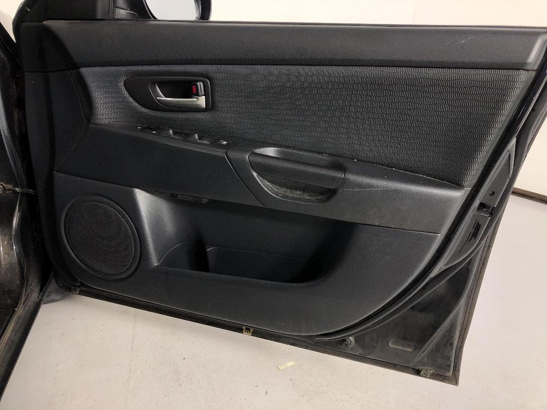 Photo '13' of Mazda Axela