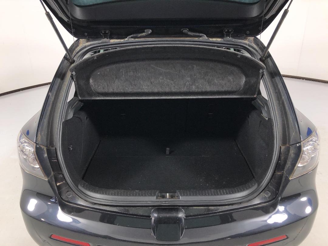 Photo '12' of Mazda Axela