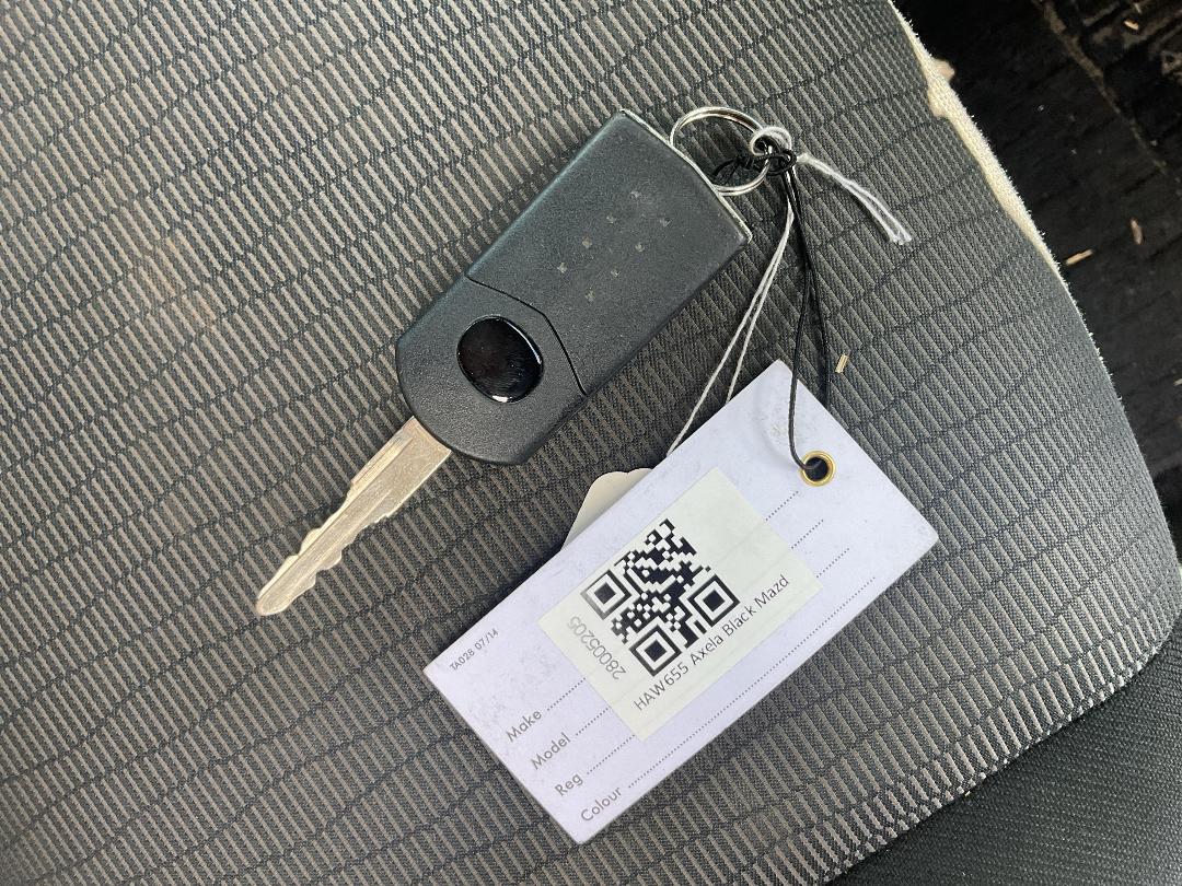 Photo '14' of Mazda Axela Sport Photo '14' of Mazda Axela Sport