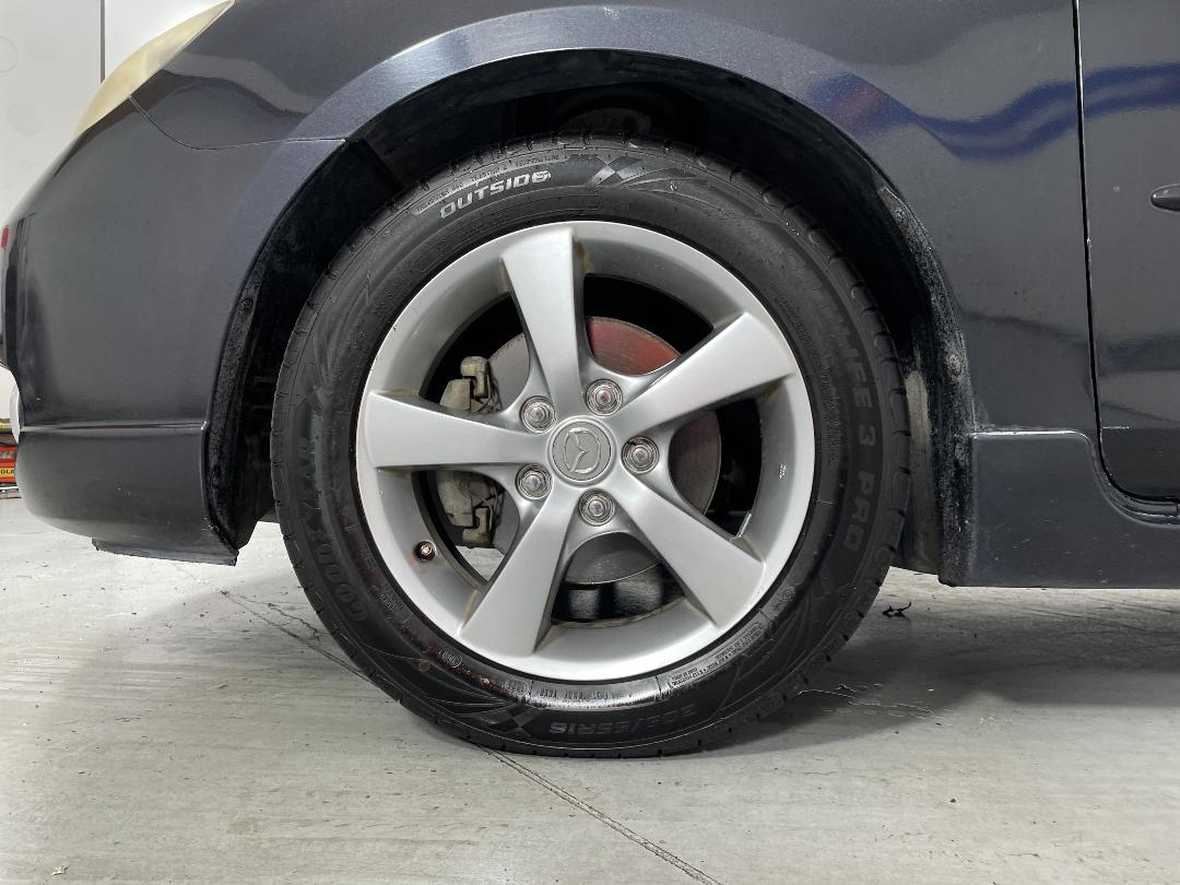 Photo '10' of Mazda Axela Photo '10' of Mazda Axela