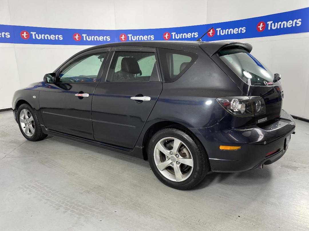 Photo '5' of Mazda Axela Photo '5' of Mazda Axela