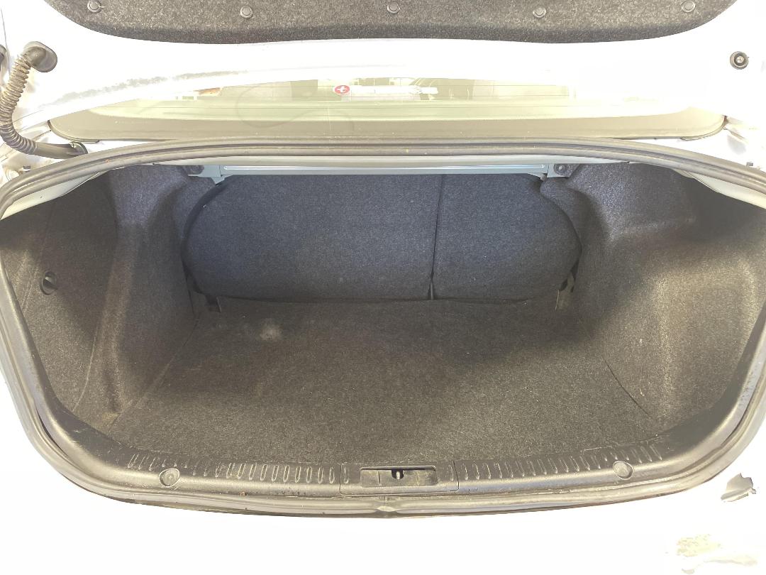 Photo '14' of Mazda Axela