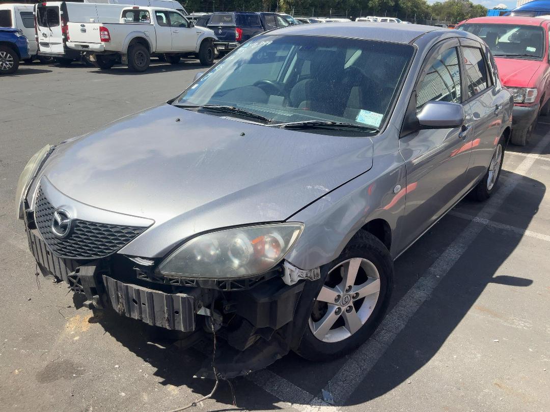 Photo '2' of Mazda Axela