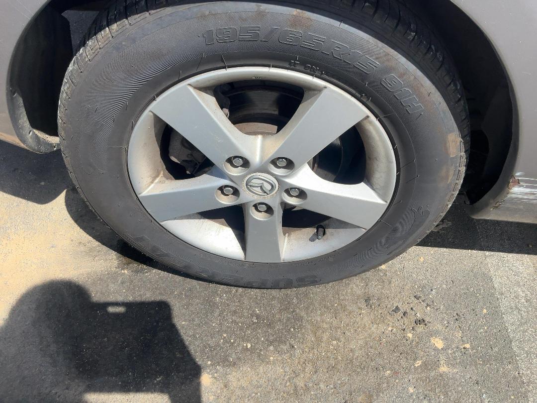 Photo '5' of Mazda Axela