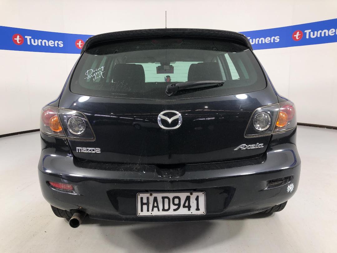 Photo '9' of Mazda Axela