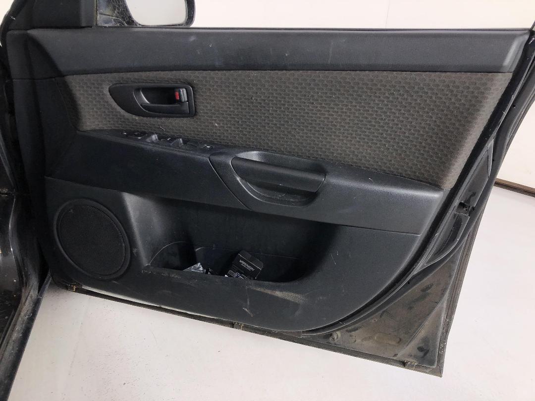 Photo '13' of Mazda Axela