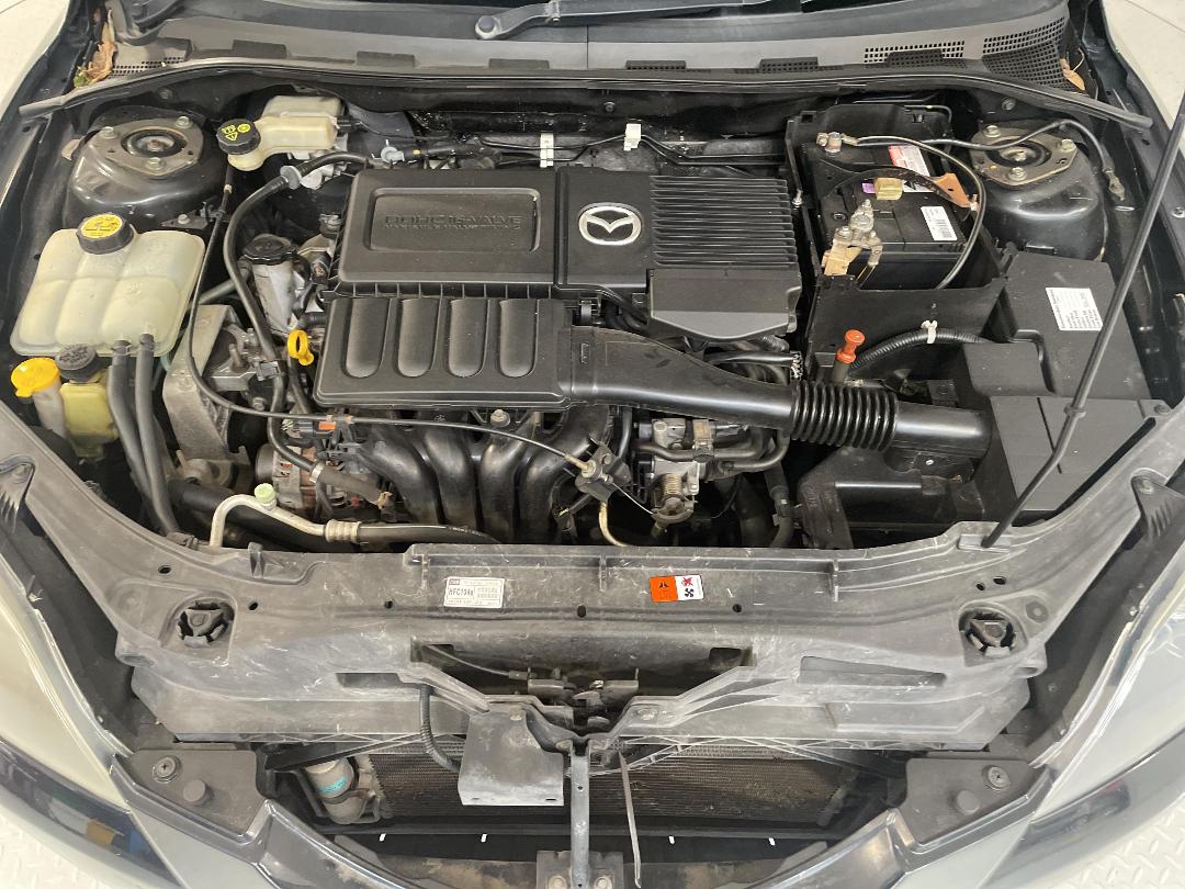 Photo '13' of Mazda Axela