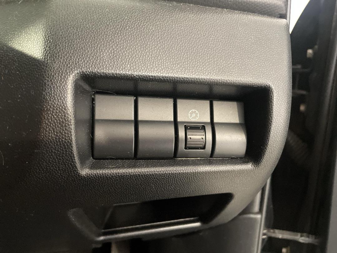 Photo '25' of Mazda Axela