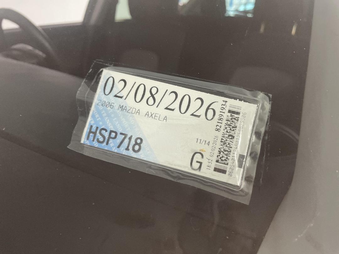 Photo '33' of Mazda Axela