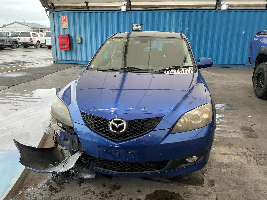 Photo '2' of Mazda Axela Photo '2' of Mazda Axela